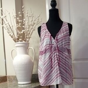 Eddie Bauer Pink and White Striped V-Neck Top Size Small